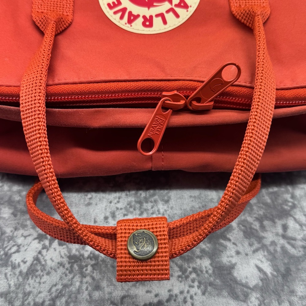Fjallraven Kånken Backpack in Rowan Red - Picture 5 of 14